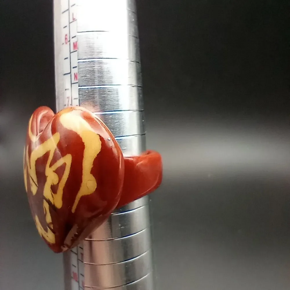 Molten lava ring size 8 R213